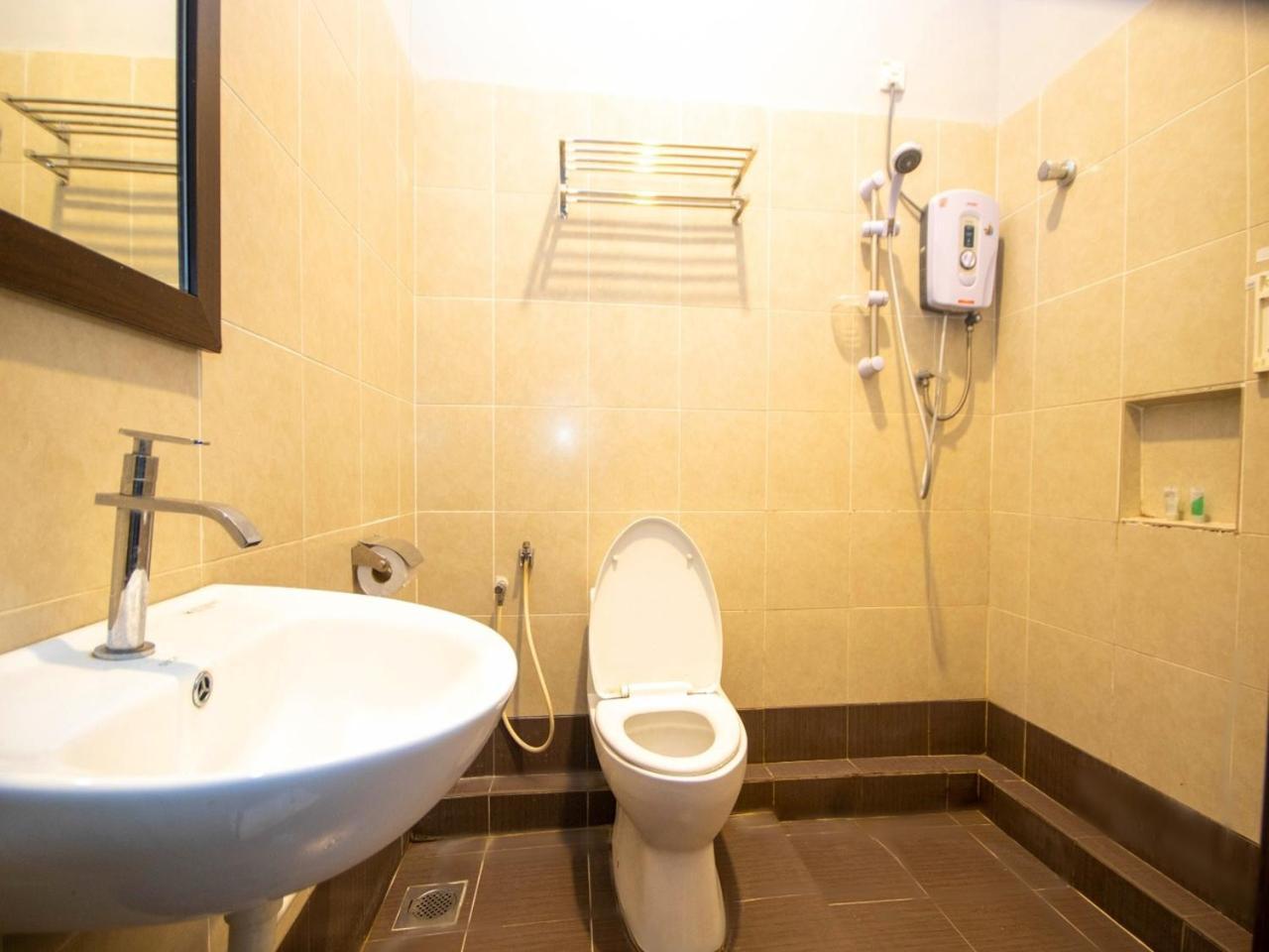 Jq Bl Hotel, Ipoh Bagian luar foto